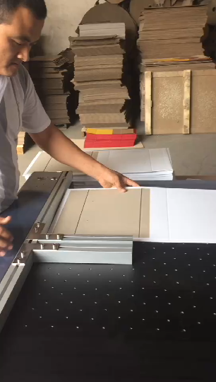 半自動(dòng)書型盒組裝機(jī)